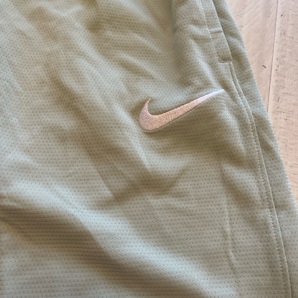 NWT Nike Icon Basketball Shorts. - Picture 2 of 10